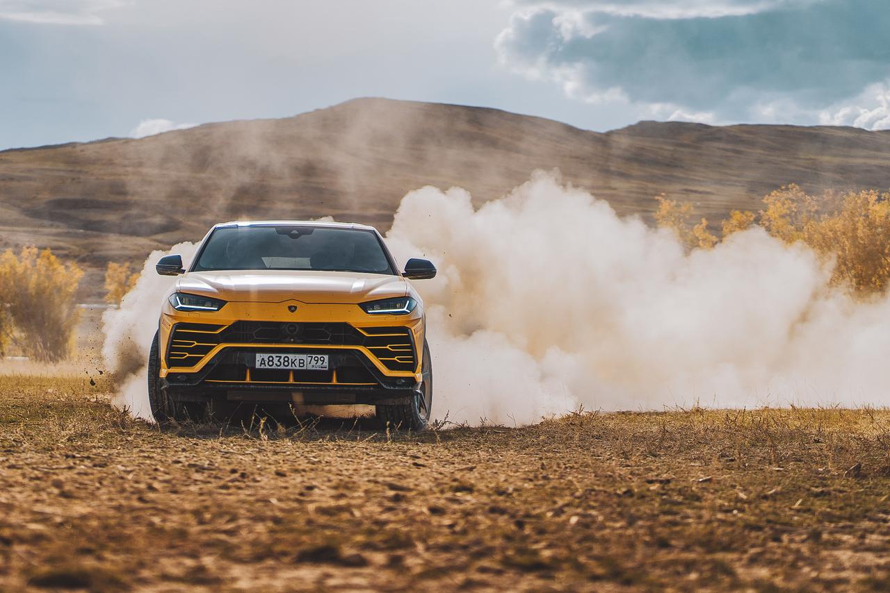 Lamborghini Urus на Алтае