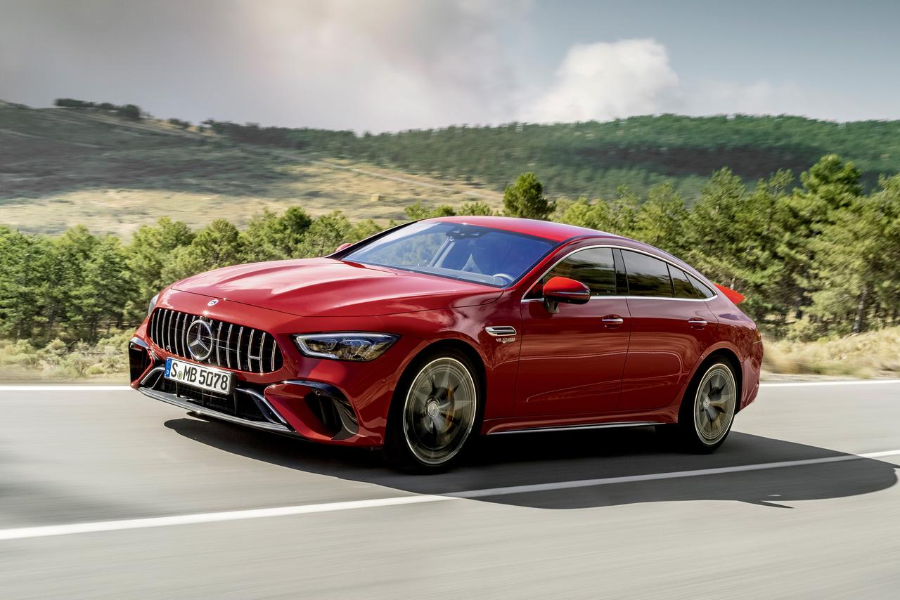 10 конкурентов Mercedes-AMG GT 63 S E Performance