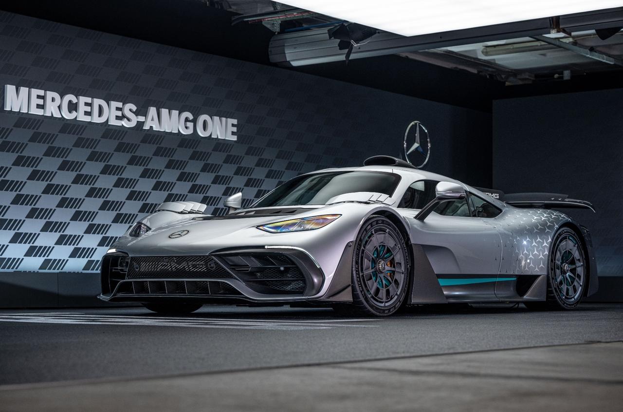 Представлен серийный Mercedes-AMG One: пять моторов и разгон до ста за 2,9 секунды