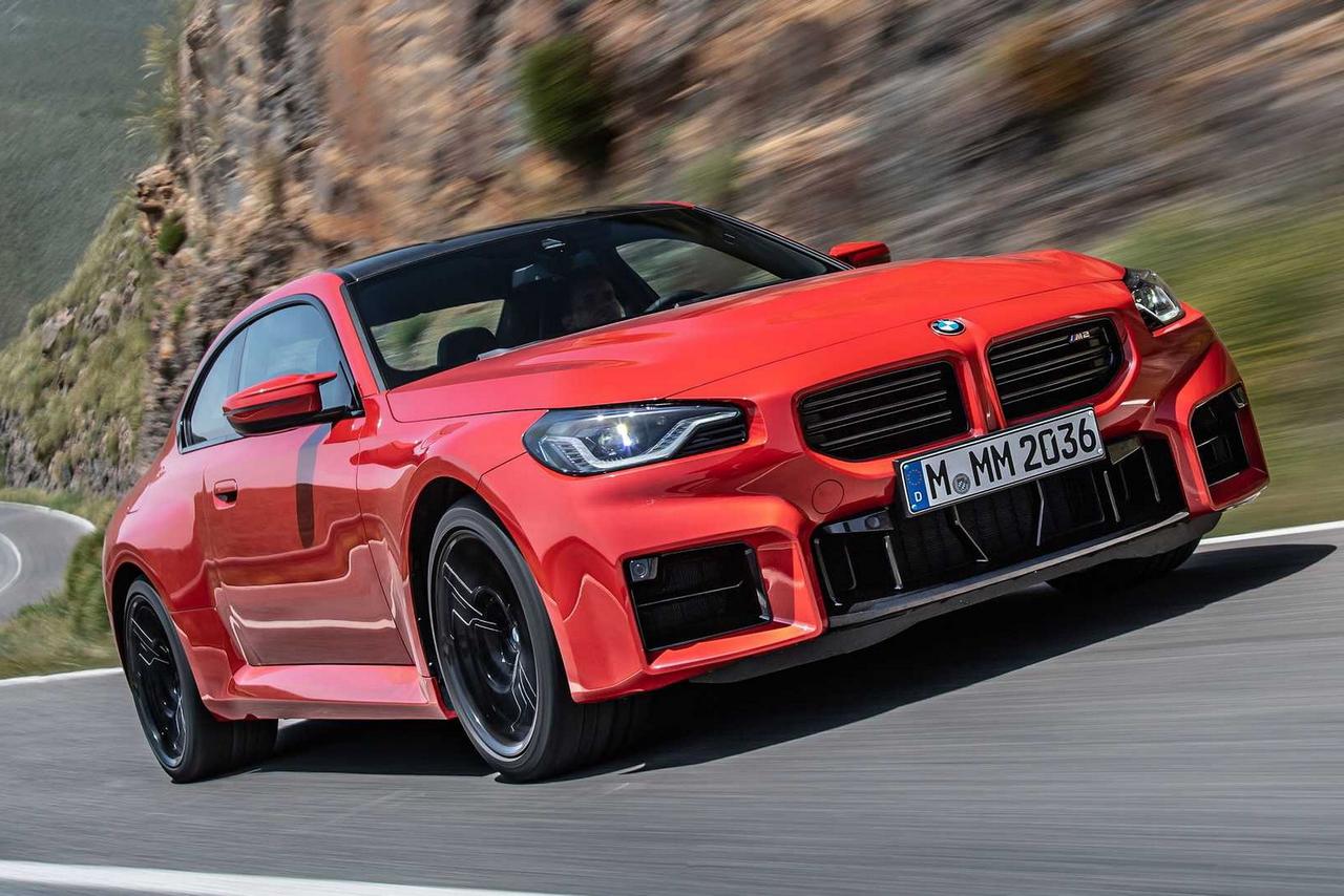 Новый BMW M2 дебютировал с «механикой» и задним приводом