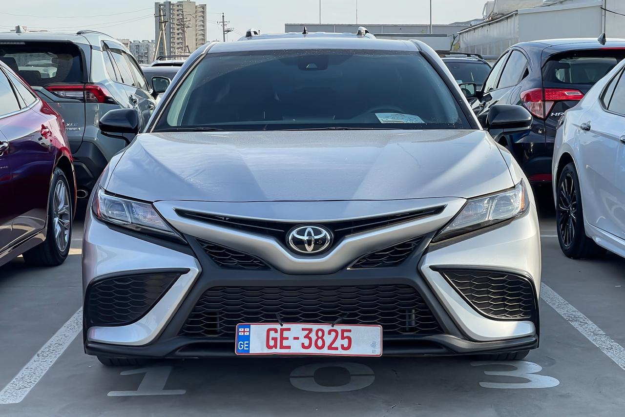 Неизвестные Toyota Camry по смешным ценам