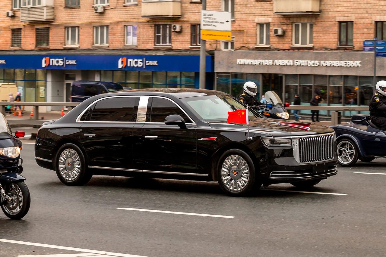 Aurus Путина или Hongqi Си Цзинпиня?
