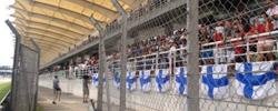 Фанаты Кими заполонили трибуны