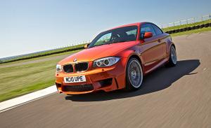 BMW 1-Series M Coupe  
так и просится  
на гоночный трек