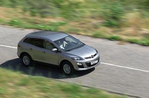 Mazda CX-7 2.5 - подойдет,  
в первую очередь, спокойным  
водителям