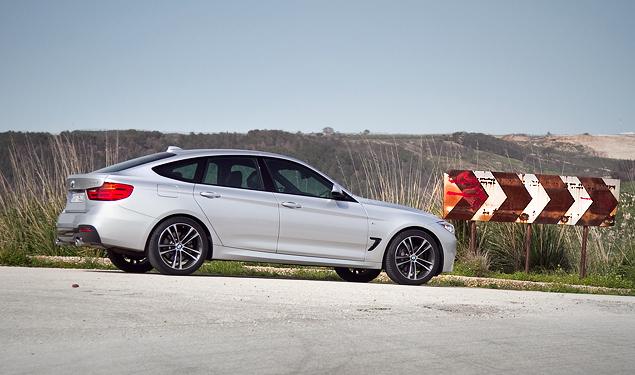 В профиль 3-Series GT смотрится неплохо.  
Обидных сравнений, по крайней мере,  
уже не напрашивается