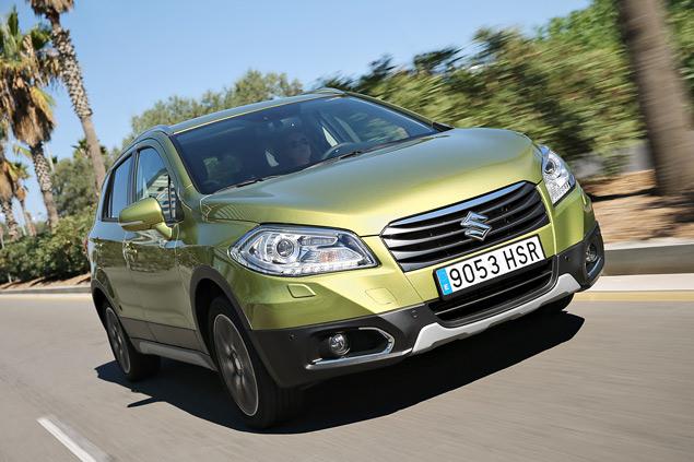 В Европе у Suzuki SX4 будет еще и дизель, объемом 1,6 литра. До России в ближайшие год-два он вряд ли доберется -- потому что пока комплектуется только "механикой",