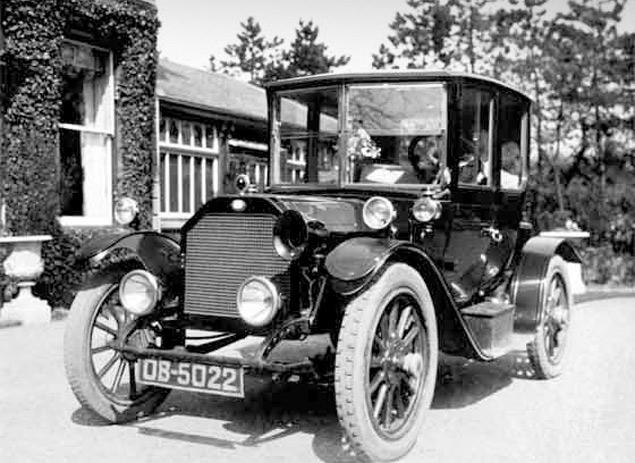 Detroit Electric 1912 года. Модель обрела черты классического автомобиля начала XX века