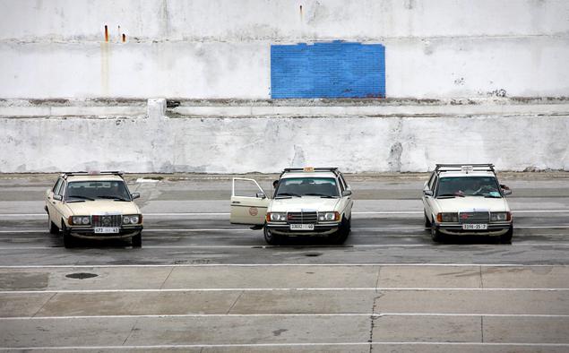 Mercedes-Benz W123 выпускался с 1976 по 1984 год и большинство из них, кажется, до сих пор ездят по Марокко.