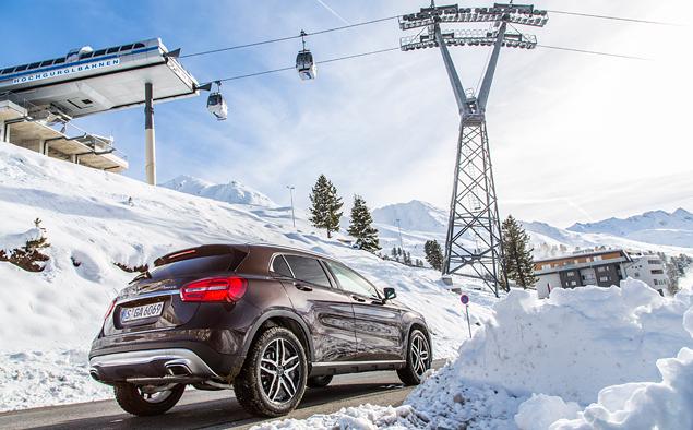 Первой полноприводной трансмиссией 4MATIC оснащались седаны и универсалы серии W124. Это было почти 30 лет назад. Сейчас в линейке "Мерседеса" свыше 80 полноприводных моделей.