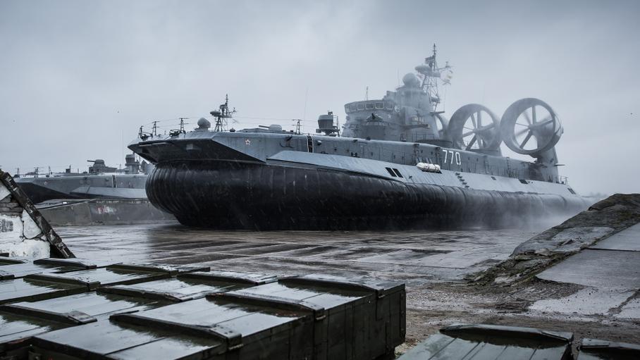 Закадровый голос