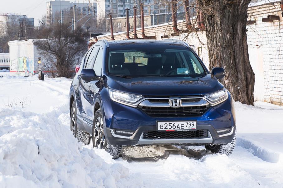 Чужие звезды. --Peugeot 3008 против Honda CR-V