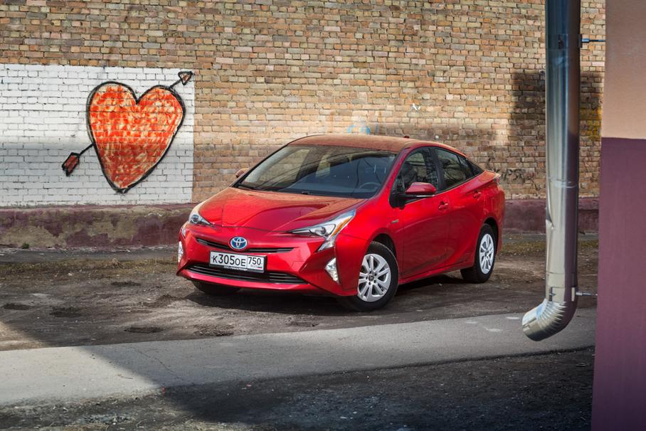 Toyota на батарейках