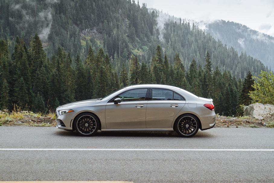  Mercedes A-Class: теперь седан