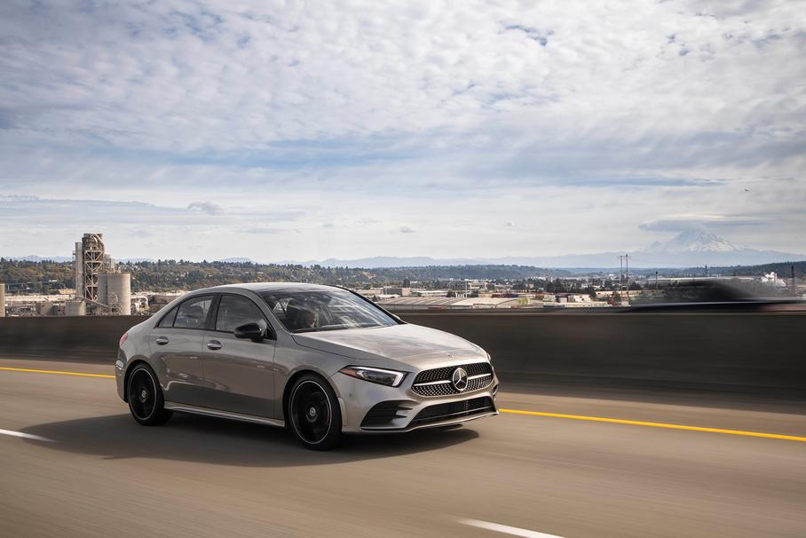  Mercedes A-Class: теперь седан