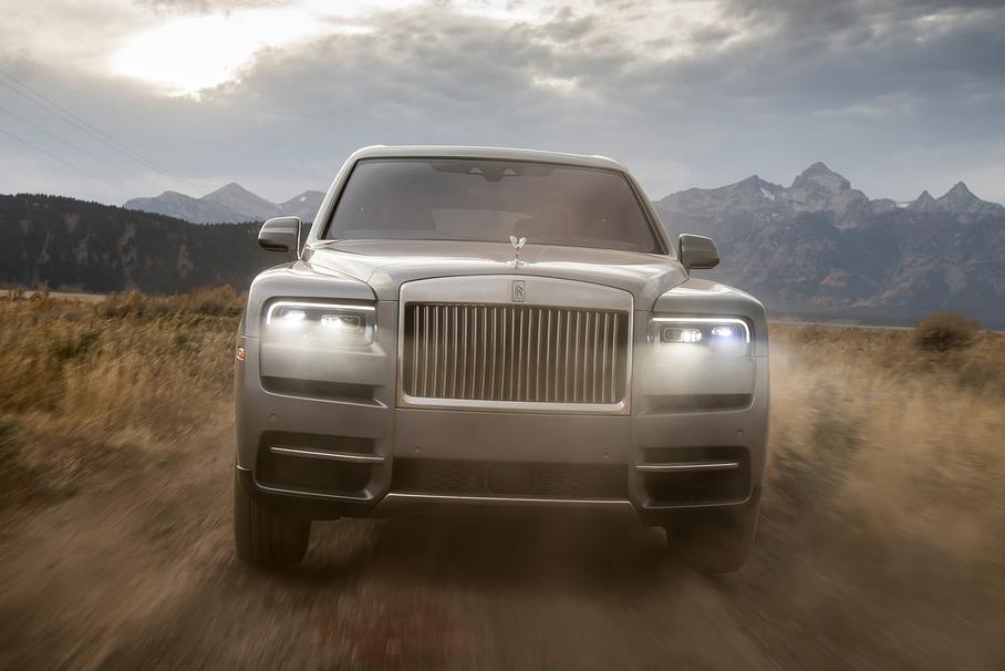  Cullinan покидает асфальт