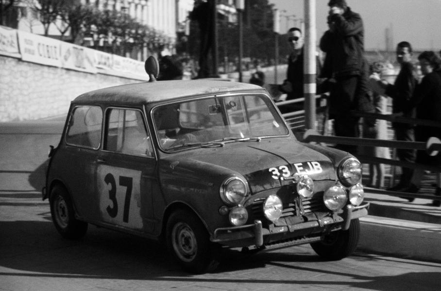 Самые быстрые, роскошные и необычные Mini