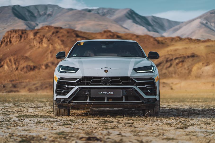 Lamborghini Urus на Алтае