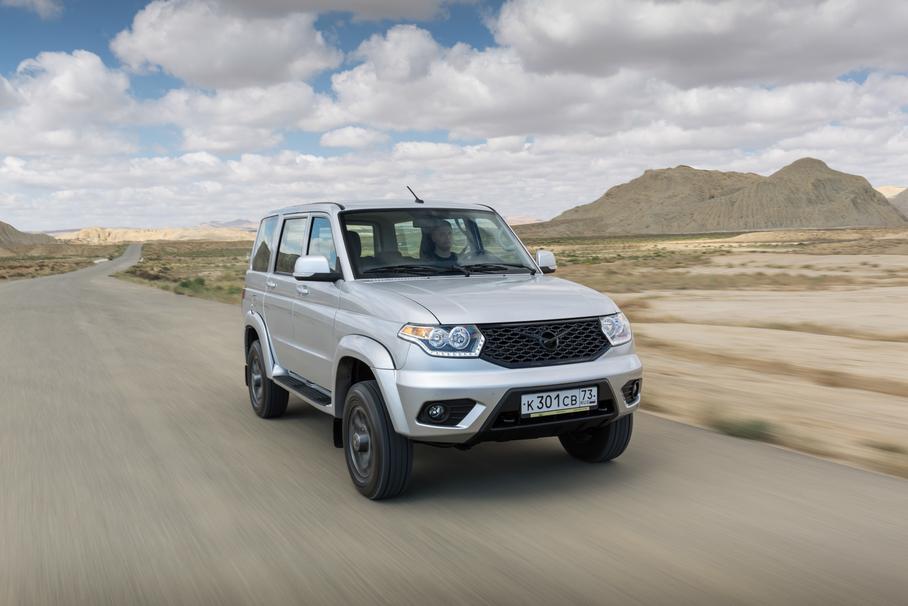UAZ Patriot с автоматом