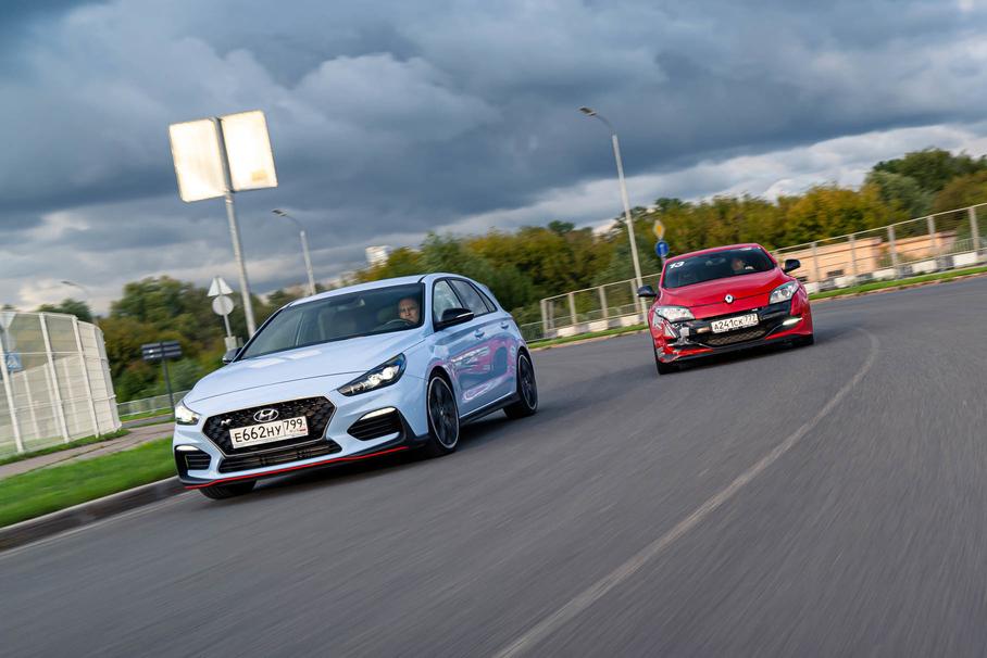 Hyundai i30 N против Renault Megane RS
