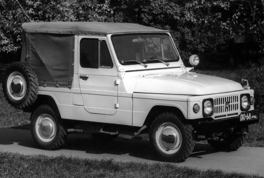 АЗЛК 2150 построили в 1973 году с использованием агрегатов седана 2140. Но до конвейера московский внедорожник так и не добрался. Госкомиссия проголосовала за будущую «Ниву».