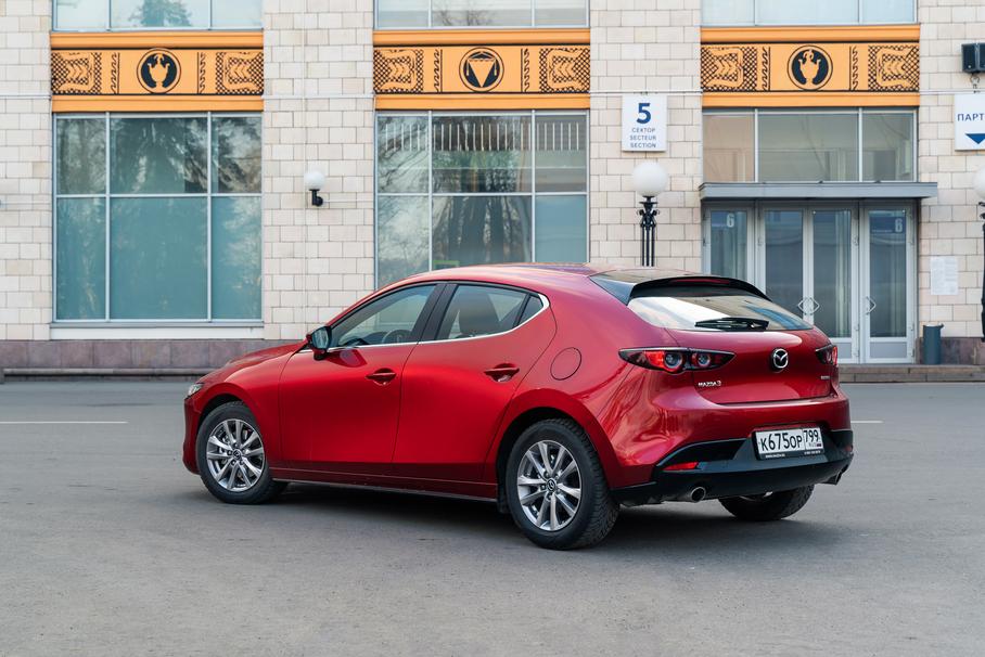 Месяц живем с новой Mazda3: часть вторая