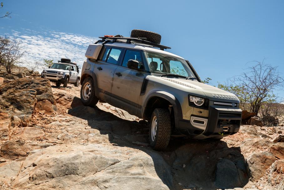 Land Rover Defender 110