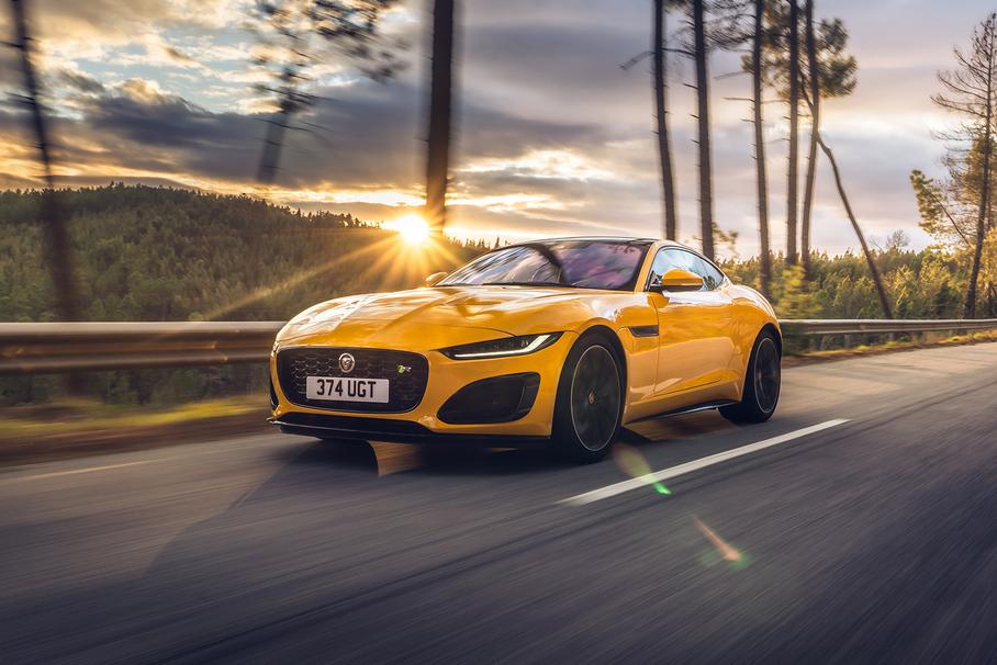 Обновленный Jaguar F-Type