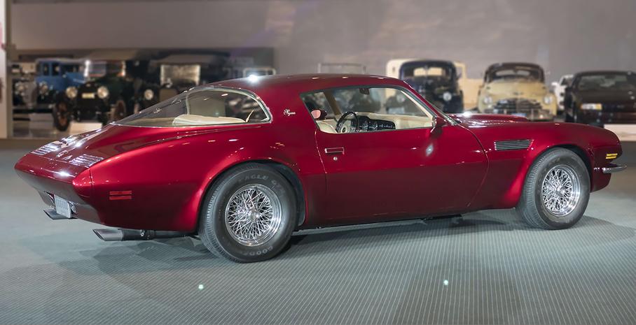 Моторы Ferrari под капотом Jeep, Toyota и других автомобилей