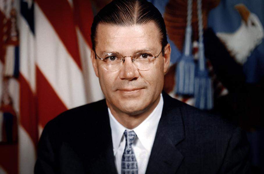 Роберт Макнамара в России не так известен, но [его история](https://motor.ru/stories/robert-mcnamara.htm) не менее интересна