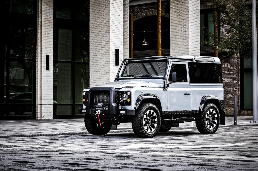 Land Rover Defender 90 исполнении Signature 