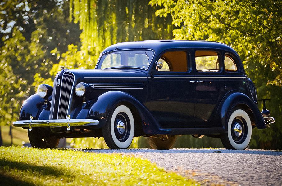 Plymouth DeLuxe Model P2