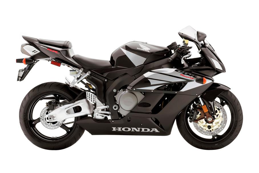 Honda CBR1000RR Fireblade 2004–2005 годов