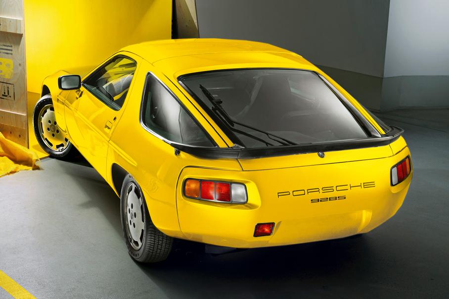 Porsche 928: свой среди чужих, чужой среди своих
