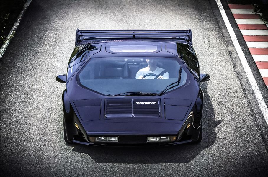 Vector W8