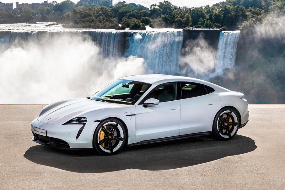 10 конкурентов Mercedes-AMG GT 63 S E Performance