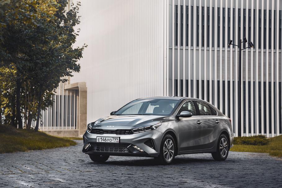 Быстрое знакомство с обновленным седаном Kia Cerato