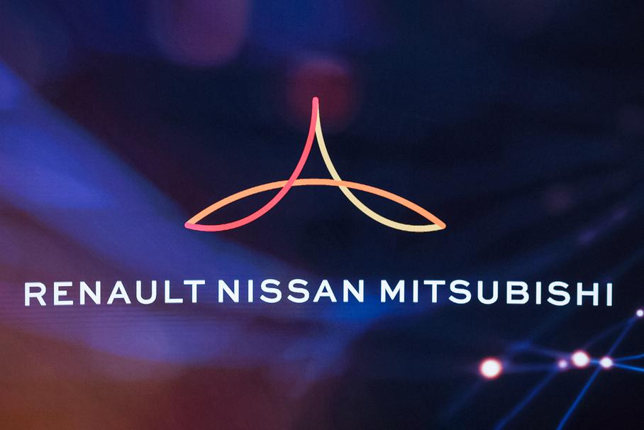 Альянс Renault-Nissan-Mitsubishi пообещал выпустить 35 новых электрокаров