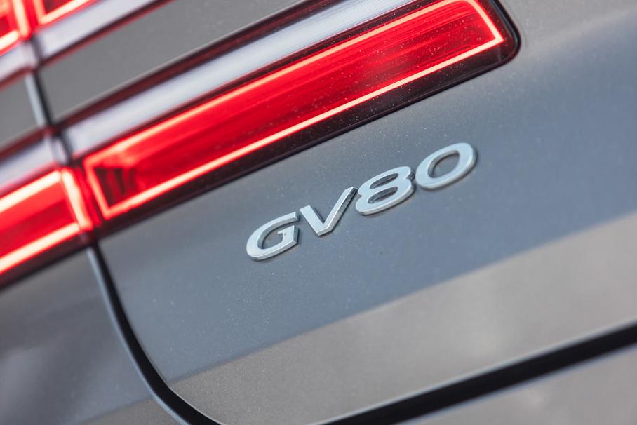 Genesis GV80: хвалим и ругаем необычный корейский вседорожник