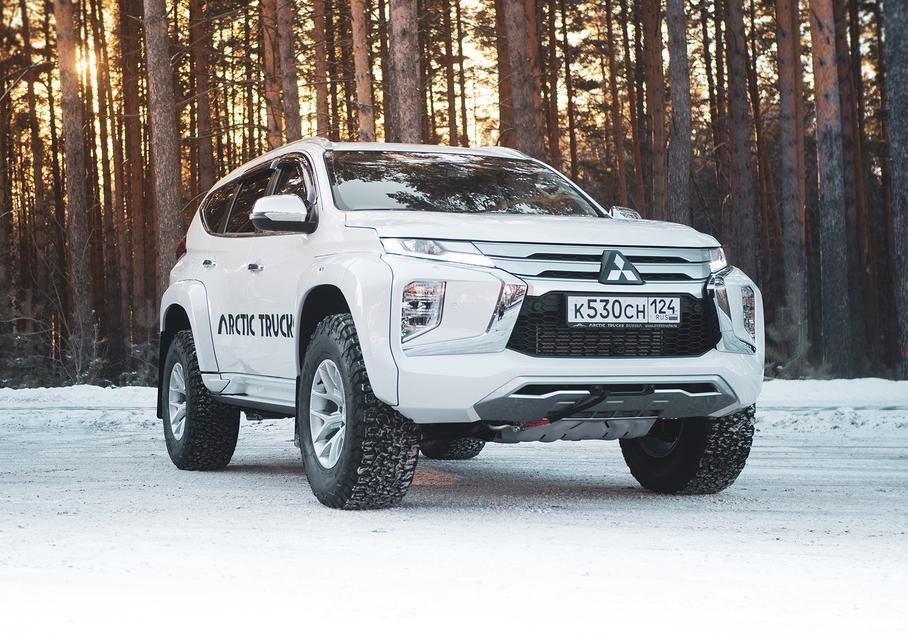 Самый мощный в мире люксовый кроссовер, серийный электрический Lexus и «гоночные» спецверсии Maserati: главное за неделю
