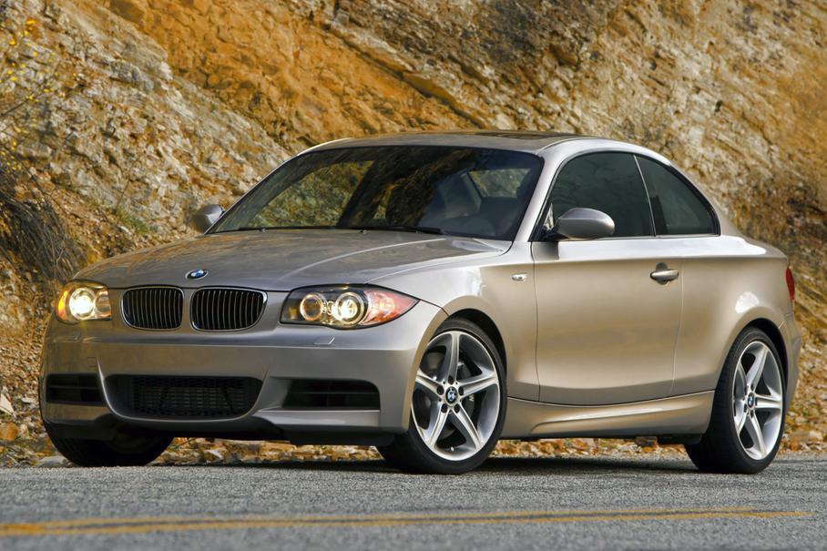 BMW отзывает почти миллион автомобилей из-за риска возгорания