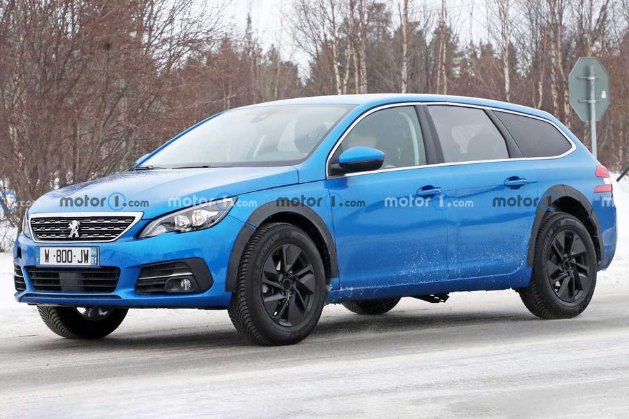 Новый кроссовер Peugeot притворился старым универсалом