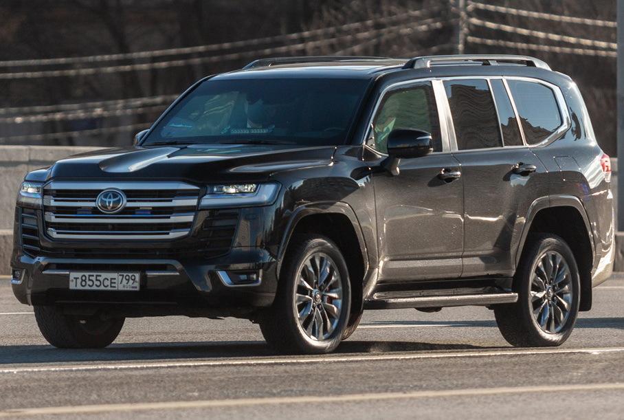У российских спецслужб появился бронированный Land Cruiser 300
