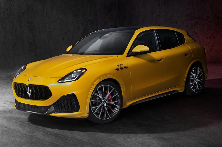 Новый кроссовер Maserati, юбилейный «Гелендваген» и первая фотография Ferrari Purosangue: главное за неделю