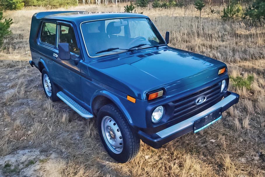 В Польше продают редкую Lada Niva, удлиненную на 37 сантиметров