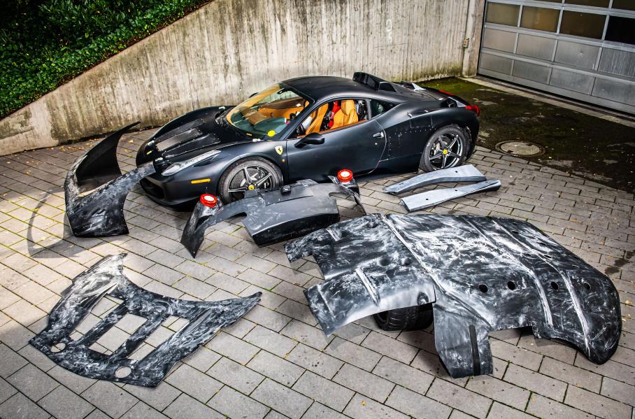 На продажу выставили уникальную Ferrari: гибридную 458 Italia с V12