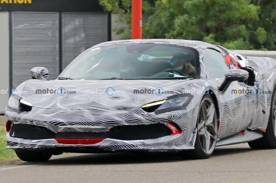Ferrari анонсировала загадочную «открытую» новинку