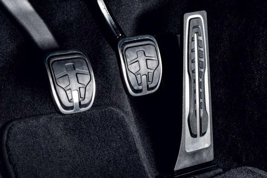 Toyota GR Supra получит механическую коробку передач
