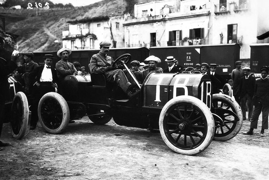 Ставим на красное: история Ferrari в 20 эпизодах