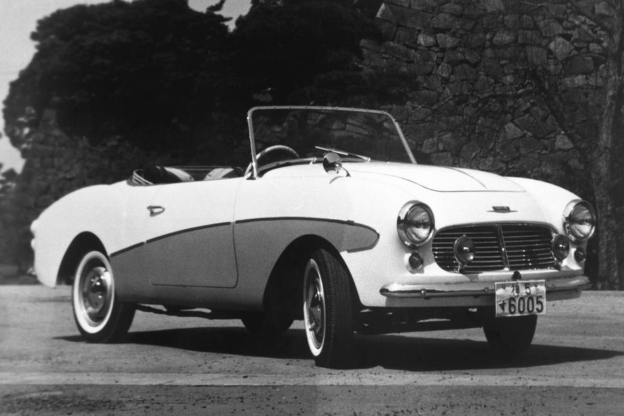 Datsun Sports S211